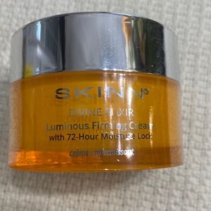 Skinn divine elixir lumpiness firming cream